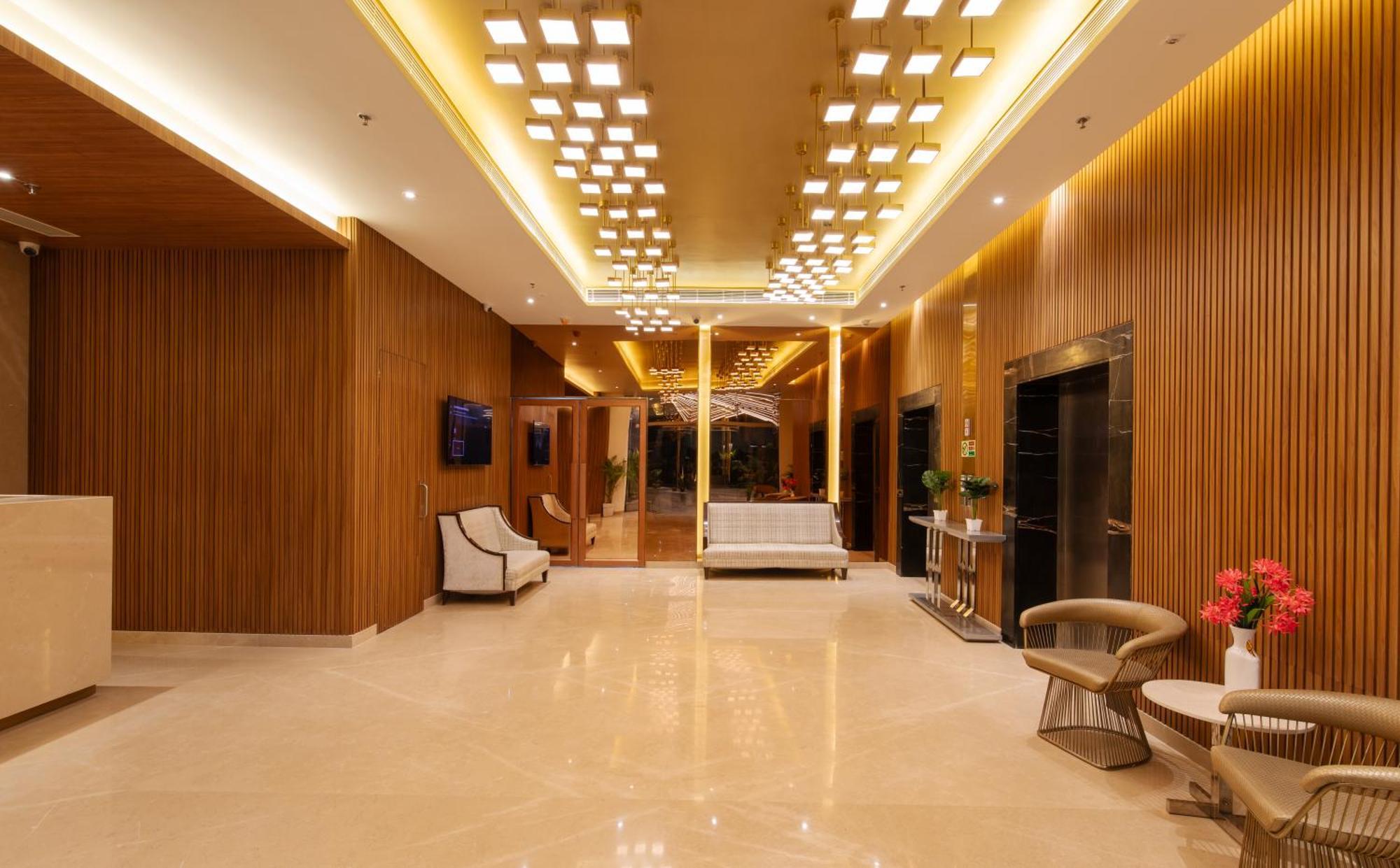 Hometel Alambagh Lucknow - A Sarovar Hotel Εξωτερικό φωτογραφία