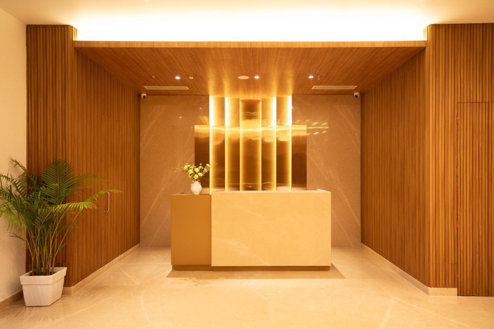 Hometel Alambagh Lucknow - A Sarovar Hotel Εξωτερικό φωτογραφία