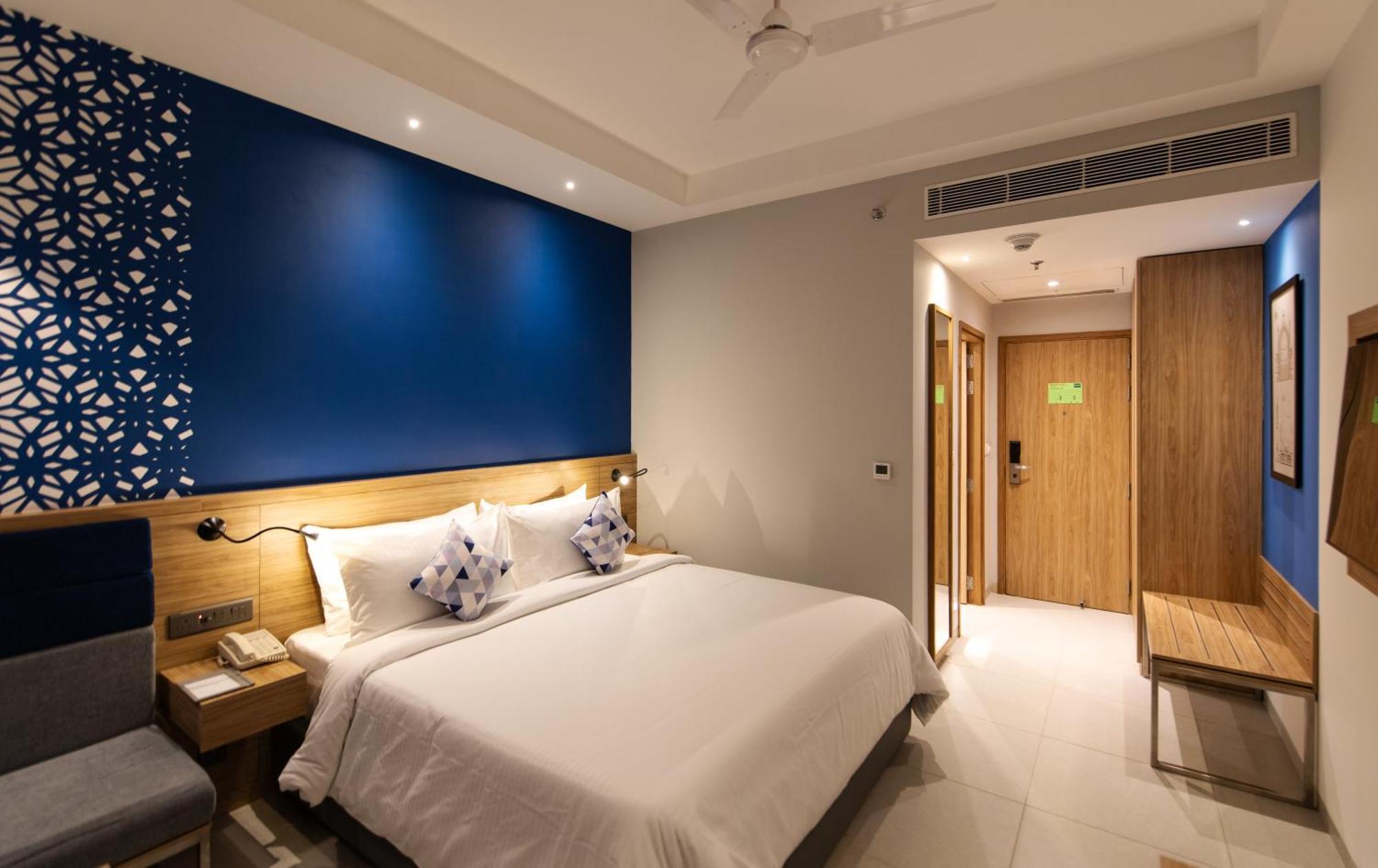 Hometel Alambagh Lucknow - A Sarovar Hotel Εξωτερικό φωτογραφία